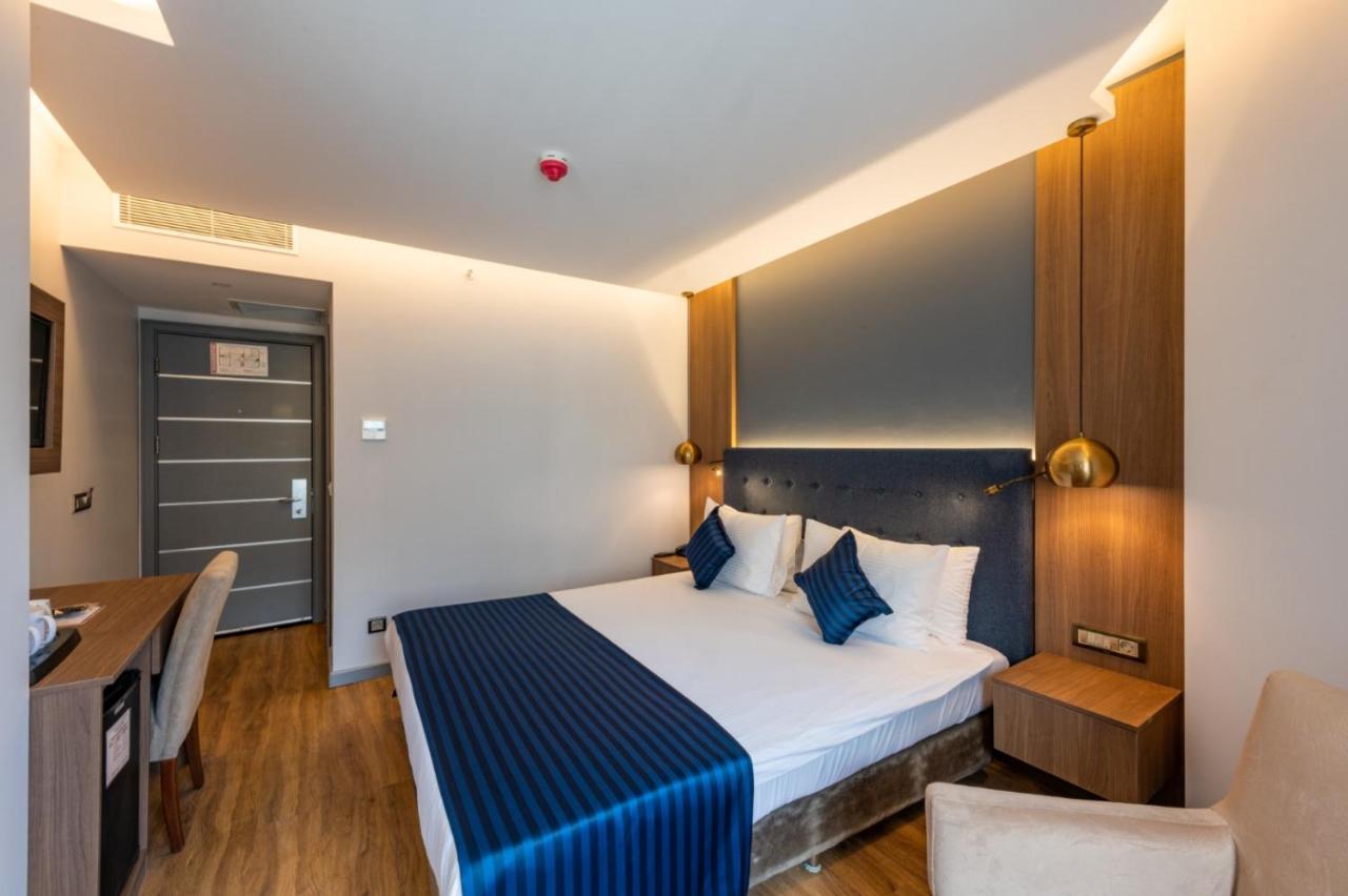 Nova Plaza Crystal Hotel & Spa Istanbul Bagian luar foto