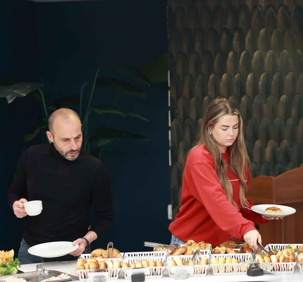 Nova Plaza Crystal Hotel & Spa Istanbul Bagian luar foto