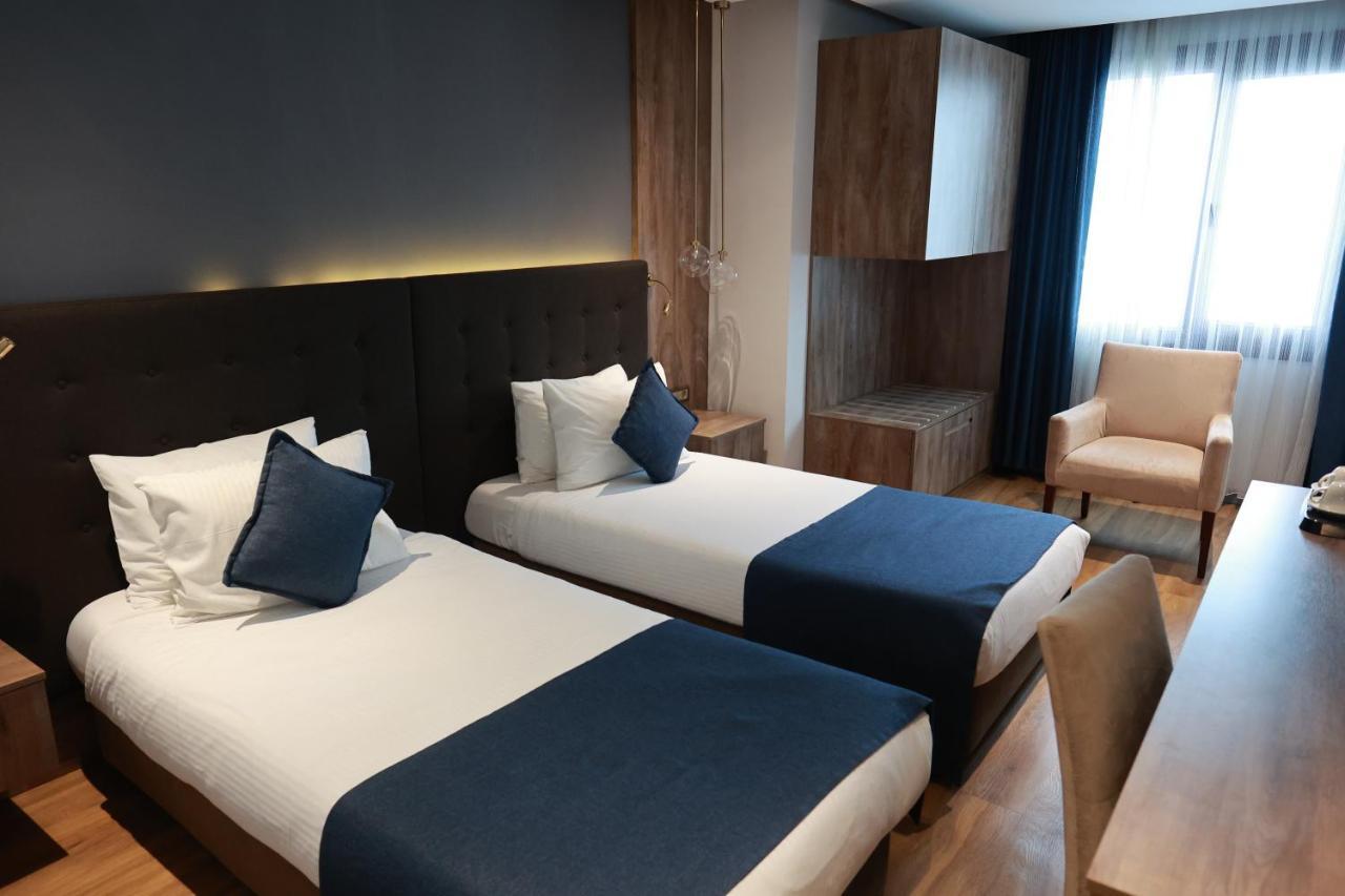 Nova Plaza Crystal Hotel & Spa Istanbul Bagian luar foto