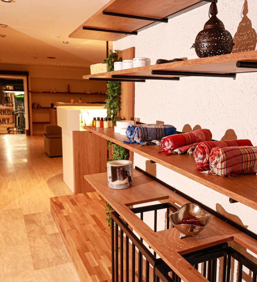 Nova Plaza Crystal Hotel & Spa Istanbul Bagian luar foto