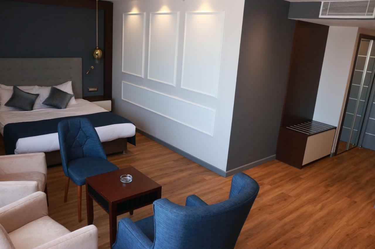 Nova Plaza Crystal Hotel & Spa Istanbul Bagian luar foto