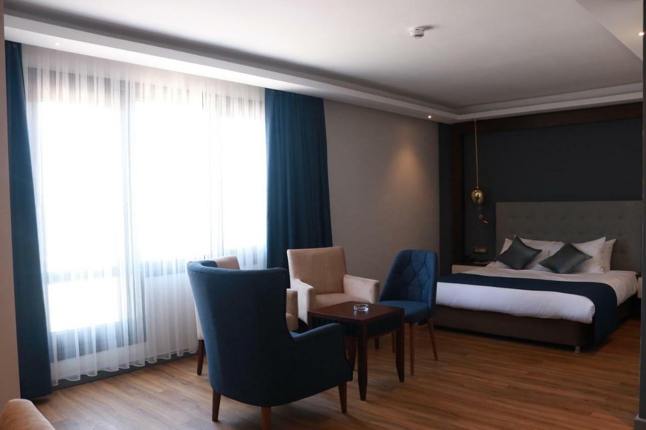 Nova Plaza Crystal Hotel & Spa Istanbul Bagian luar foto
