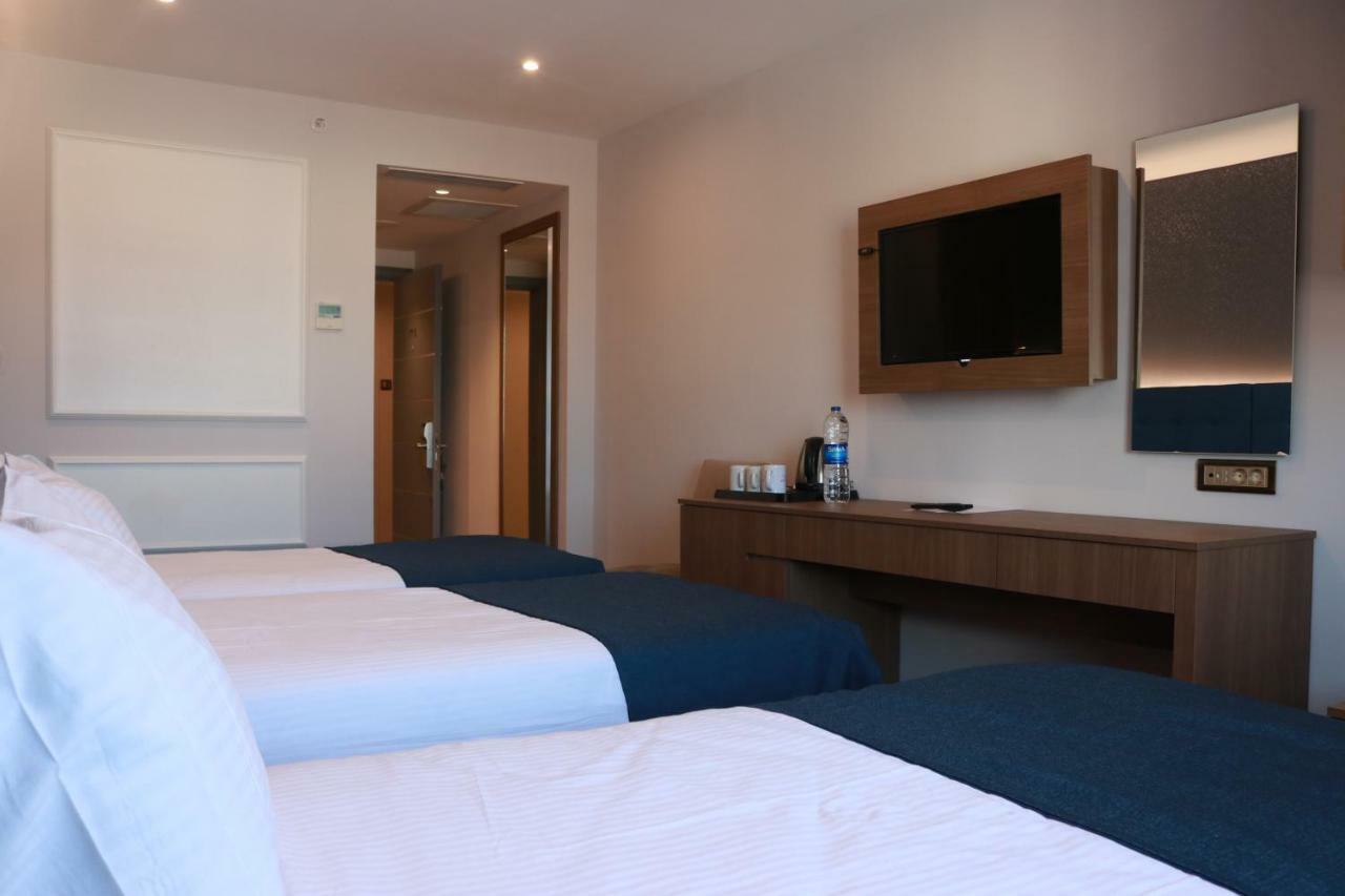 Nova Plaza Crystal Hotel & Spa Istanbul Bagian luar foto