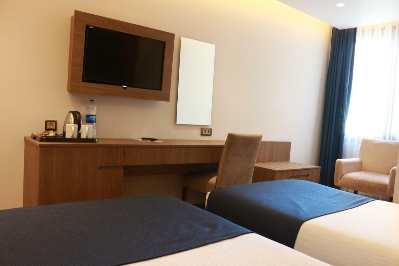 Nova Plaza Crystal Hotel & Spa Istanbul Bagian luar foto